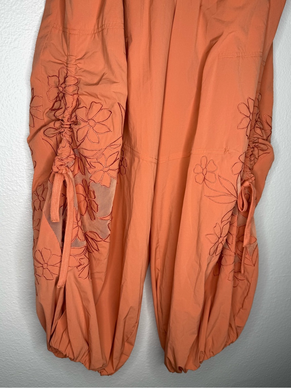 FP Movement Wild Bloom Pants in Terra, size M - Picture 5 of 8